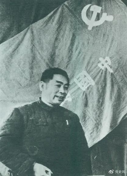1949年3月，周恩來在中共七屆二中全會(huì)上講話。